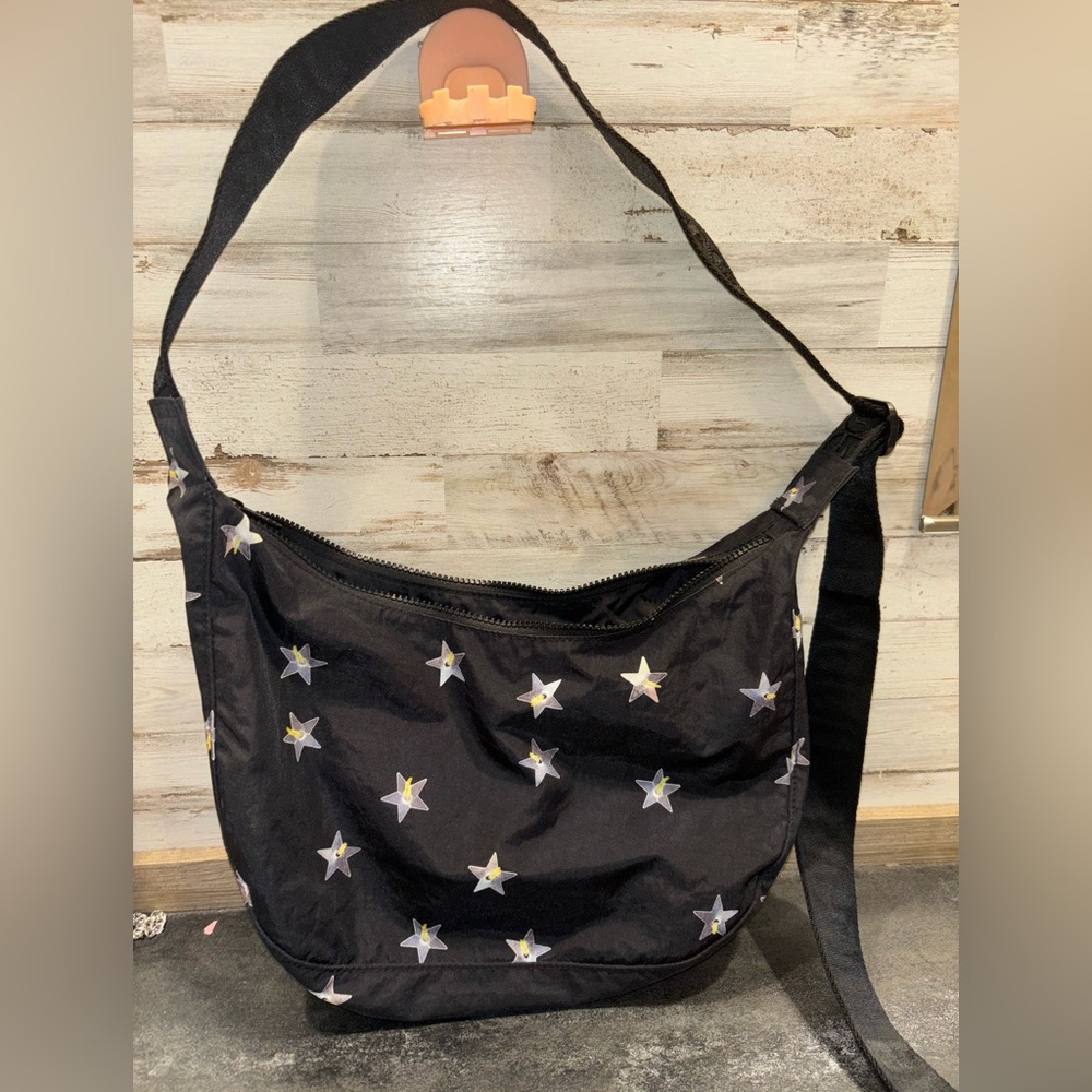 Medium crescent bag